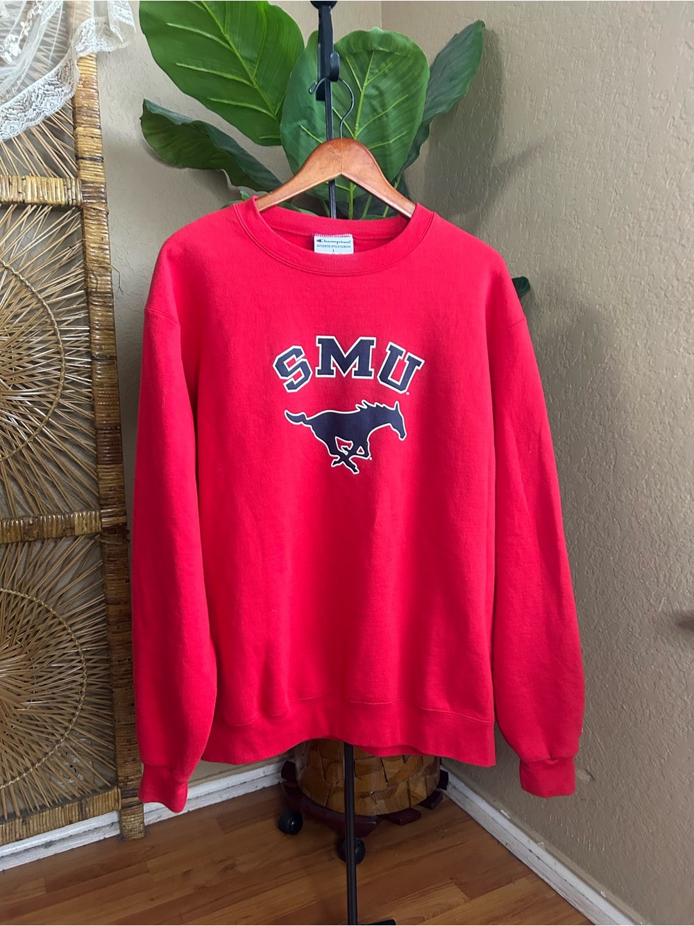 SMU Champion Red sweatshirt size large cotton horse mascot college gear
